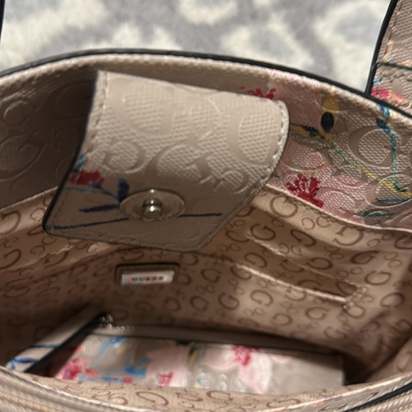 Guess Floral Satchel - Picture 2 of 2